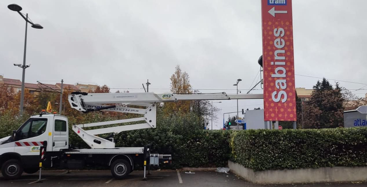 Enseigne professionnelle dans la ville de Montpellier 34